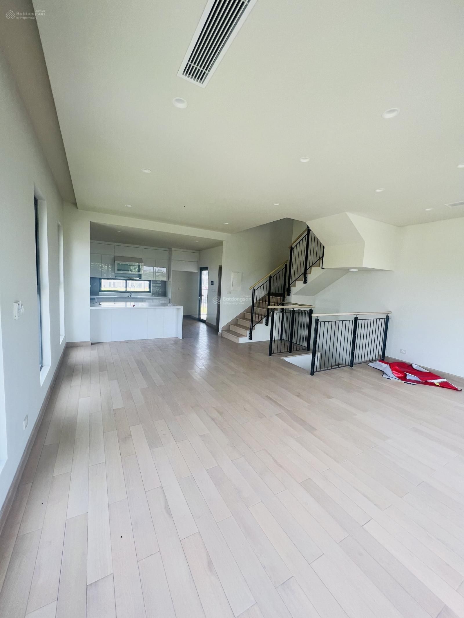 Bán căn shophouse The Manor Central Park 75m2 mặt đường Nguyễn Xiển siêu đẹp và cực kỳ hiếm